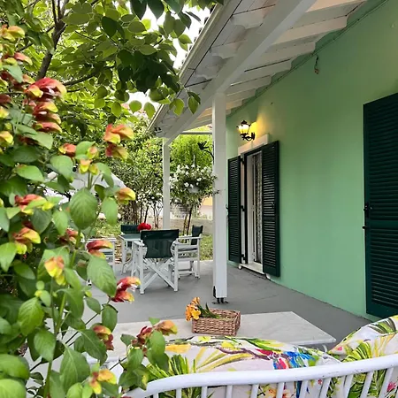 Feriehus Corfu Garden House *